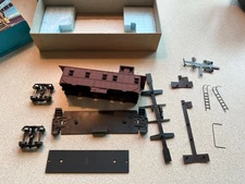 HO Athearn 1249 Steel 3 Window End Cupola Caboose Kit Undec (Primed Boxcar Red)