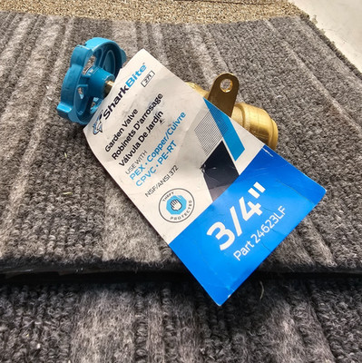 SharkBite 24623LF: 3/4 in. x 3/4 in. MHT Multi-Turn Shut-Off Garden Valve