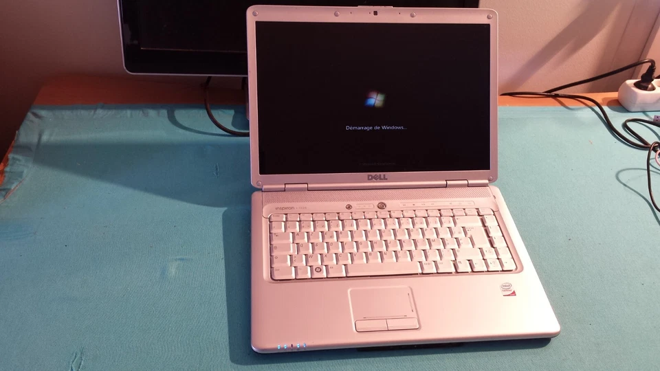 Dell Inspiron 1525- de Core 2 Duo_ avec Windows 7 & (15,4" pouces) - Photo 4/4