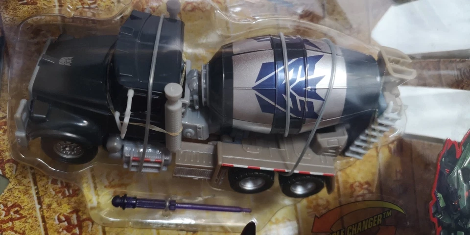 Transformers Revenge Of The Fallen 2009 Rd-12 Decepticon Mic Master Hasbro MISB - Image 2 of 4