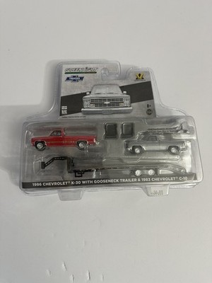 Greenlight Red 1986 Chevy K-30 Long bed w/Gooseneck & Project Truck 51406-B 1:64