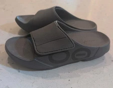 Oofos Ooahh Sport Flex Unisex Size US M7 W9 Gray Slide Comfort Sandals