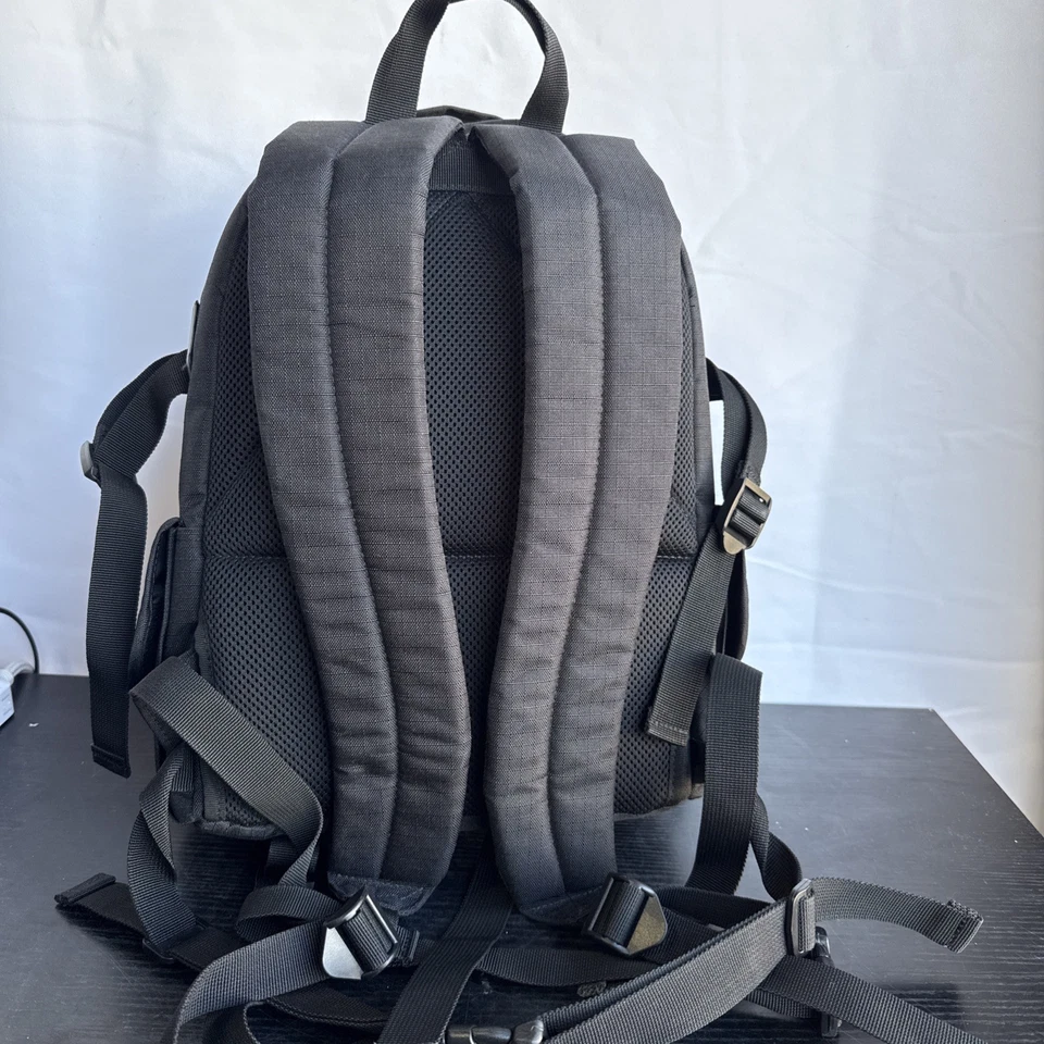 Mochila fotográfica Canon Deluxe negra/verde oliva bolsa de nailon 200EG excelente Foto 3 de 4