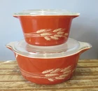 Set of 2 Vintage Pyrex Autumn Harvest Wheat Casserole Dish 473 B &475 B w/Lids
