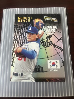 1996 Pinnacle Aficionado Chan Ho Park Global Reach #156 Los Angeles Dodgers