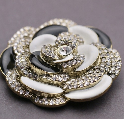Heidi daus "Captuvating Camilla" White and Black Floral Enamel Crystal Pin - Picture 5 of 5