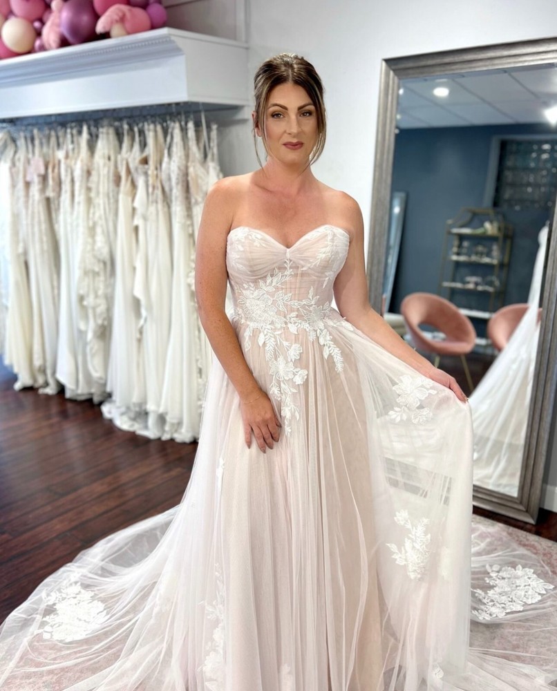 Elegant Wedding Dresses Strapless Lace Appliques Beach Tulle Bridal Gowns |  eBay