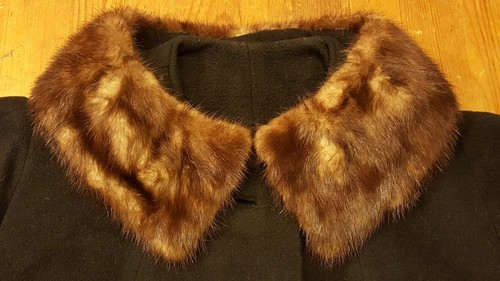 Vintage, Black, 100% Wool, Button-down Coat, Fox Fur Trim 1940s (Size Medium) - Picture 7 of 10