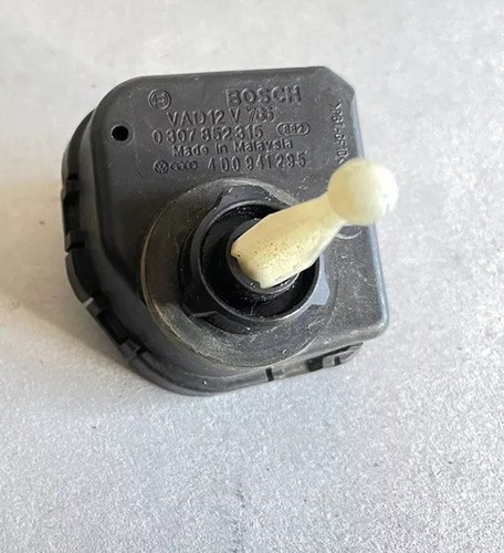 Audi A4 B5/A8/S8 D2 Stellmotor Leuchtweitenregulierung  4D0941295