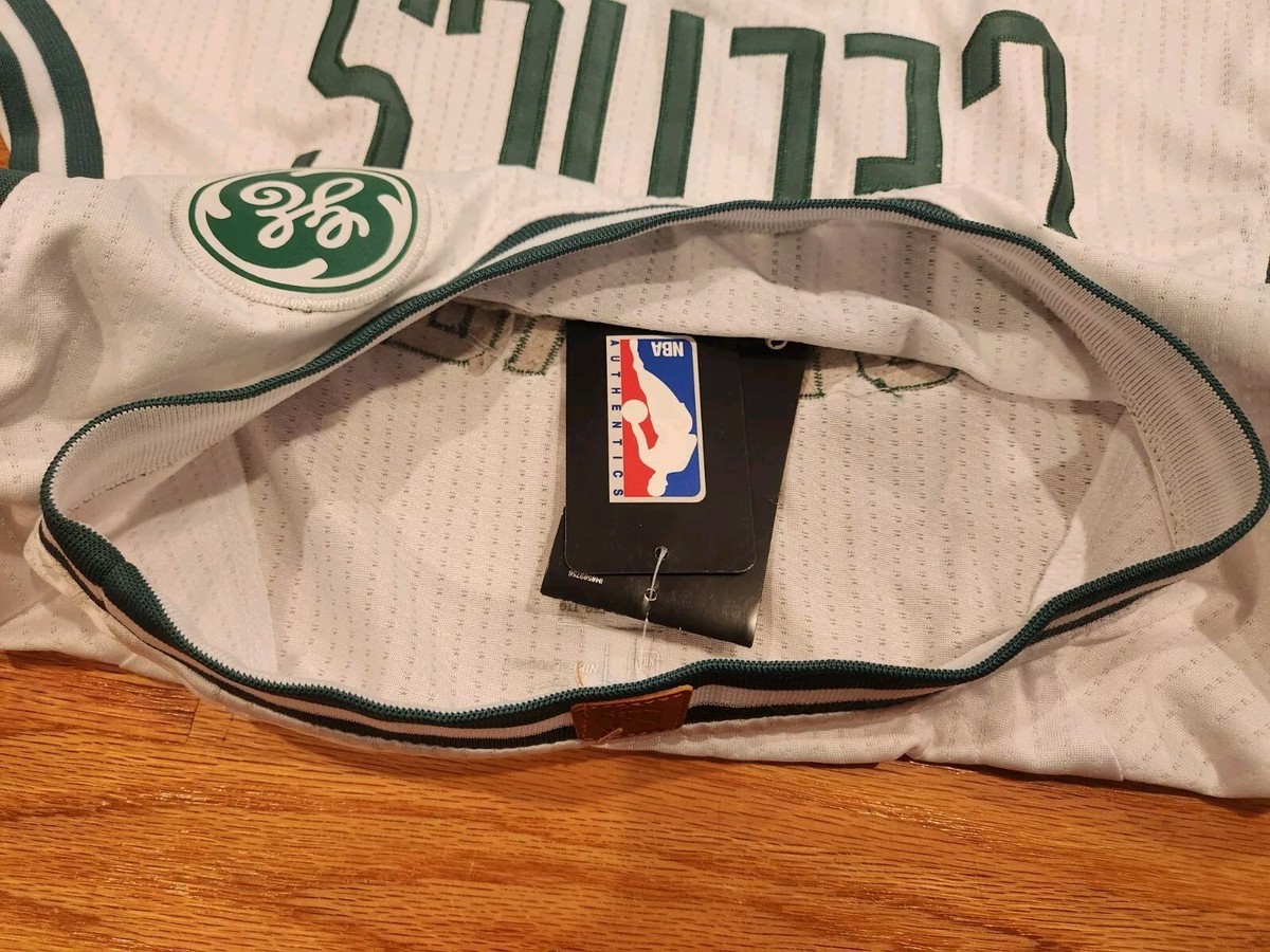 Kyrie Irving Boston Celtics Nike #11 Stitched Jersey Size 54