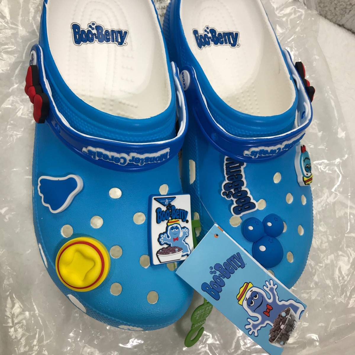 Crocs x General Mills Monster Cereals Boo Berry Clogs Mens  display picture 3
