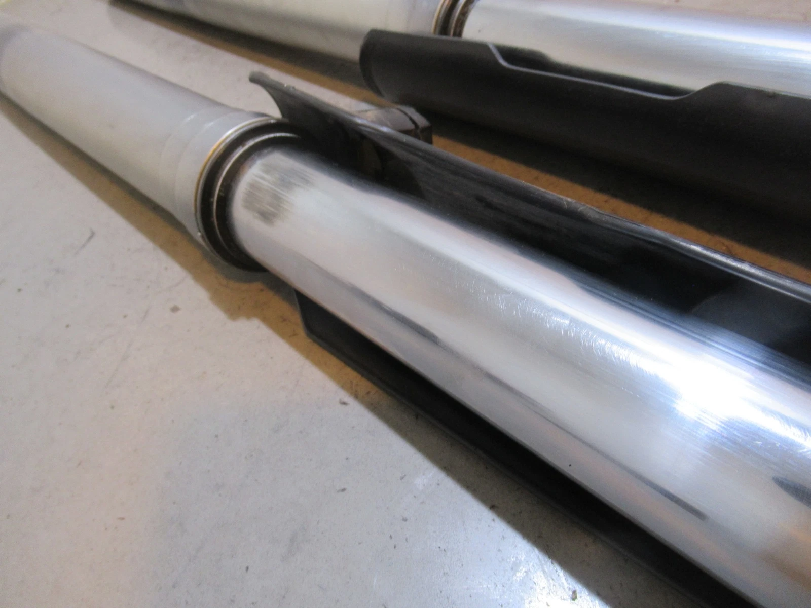 KTM 640 LC4 Adventure Forks Left Right 2001