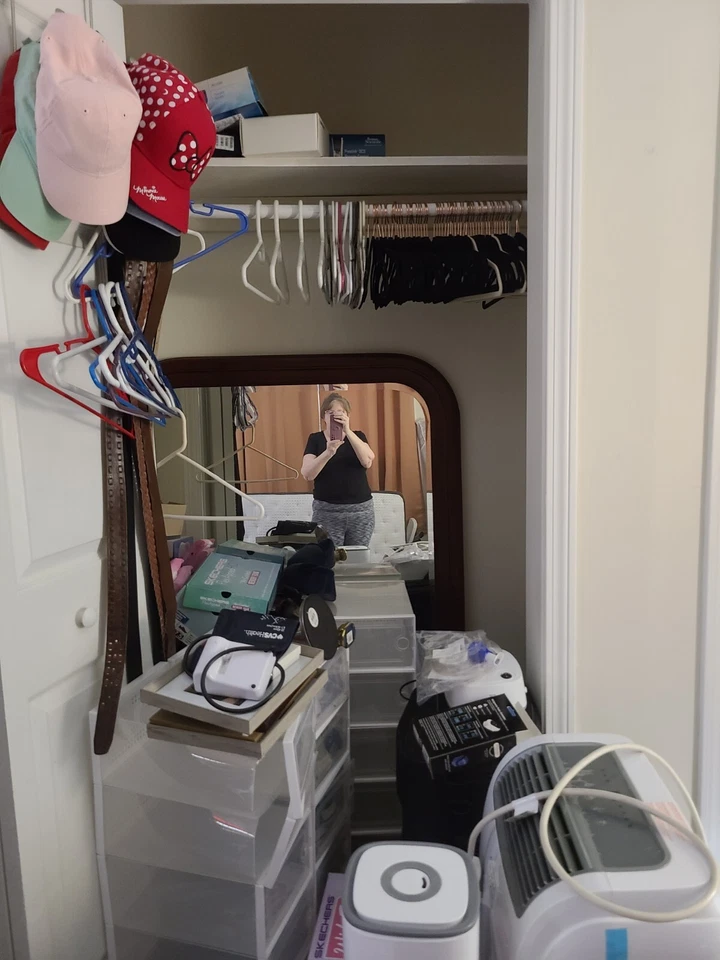 Juego de aparadores de madera con espejo de marcha Foto 3 de 3