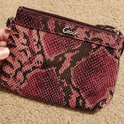 coach python wallet