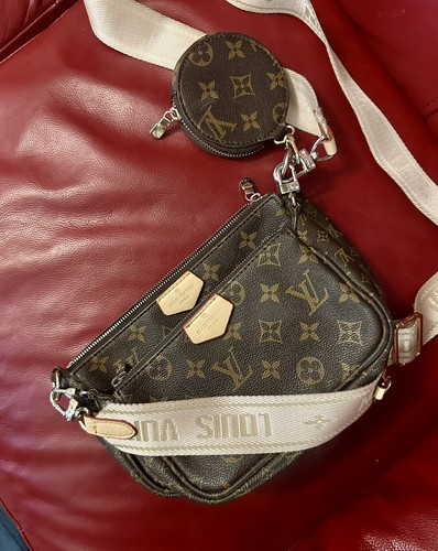 Louis Vuitton Multi Pochette Accessoires Monogram Canvas Crossbody Bag