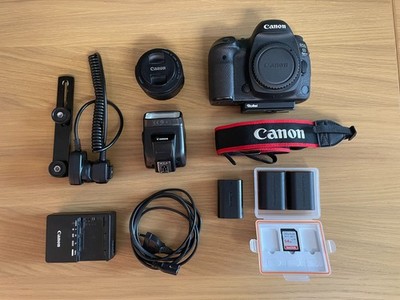 Canon 5D Mark IV + EF 50mm f/1.8 + Zubehörpaket und Filter