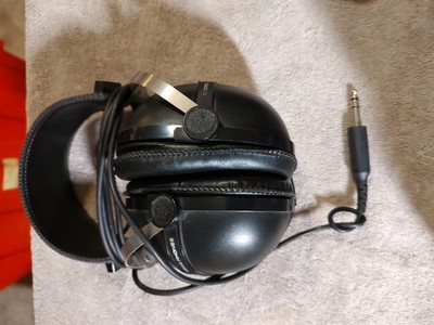 Vintage Pioneer SE-205 Headphones   Untested   Classic Stereo Audio
