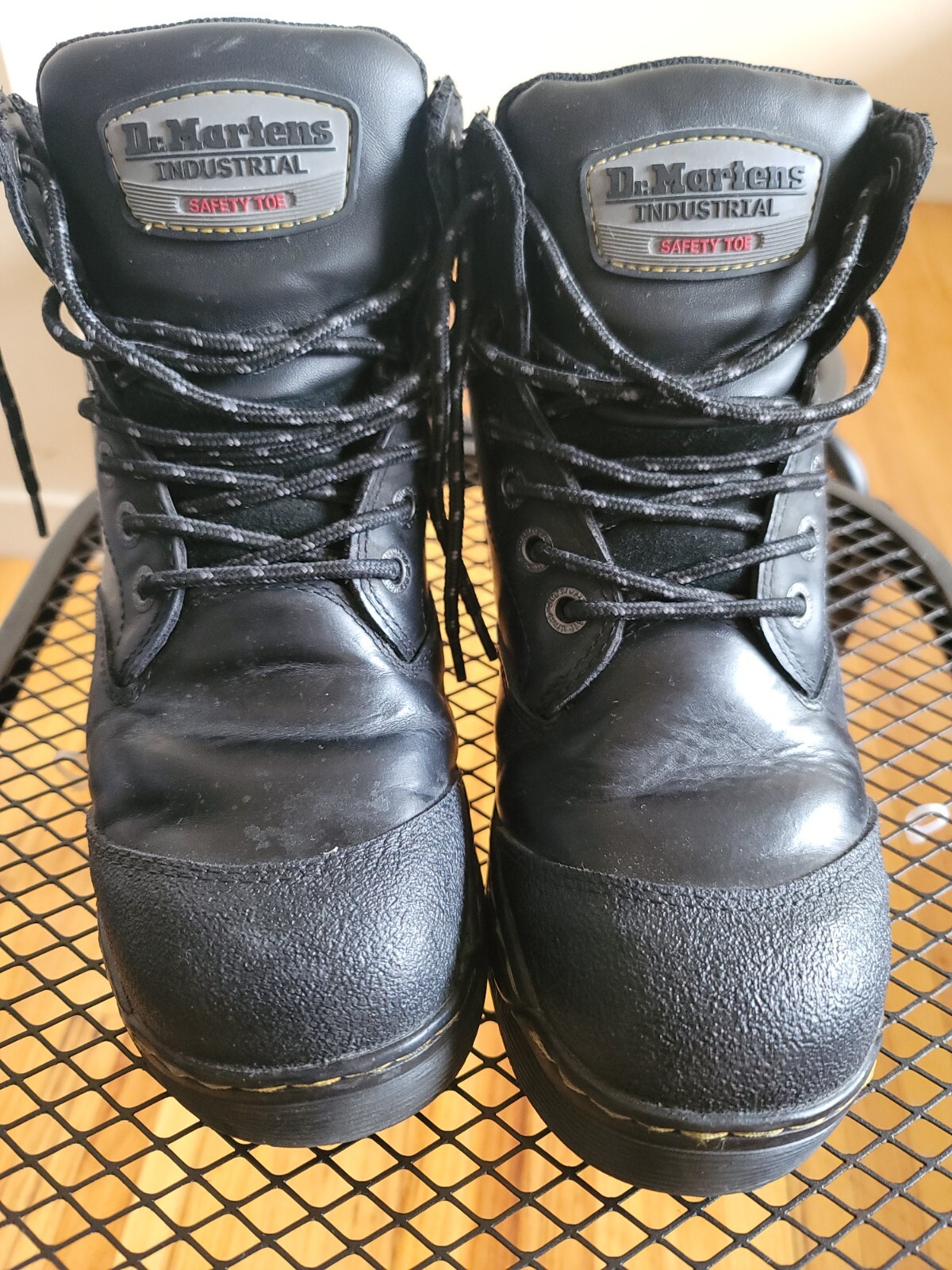 Dr. Martens DM360 Black Composite Toe Safety Shoes Wo… Gem