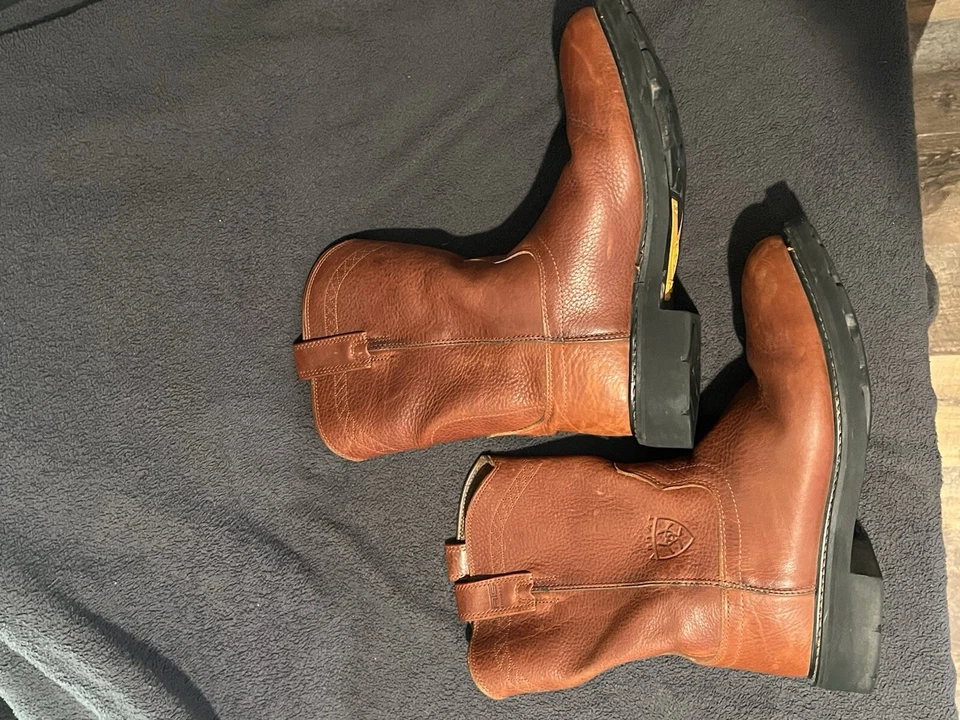 Bota de Trabajo Ariat Sierra - Color Sol, Talla 11.5D; ATS, Resistente al Aceite Duratread Foto 2 de 4