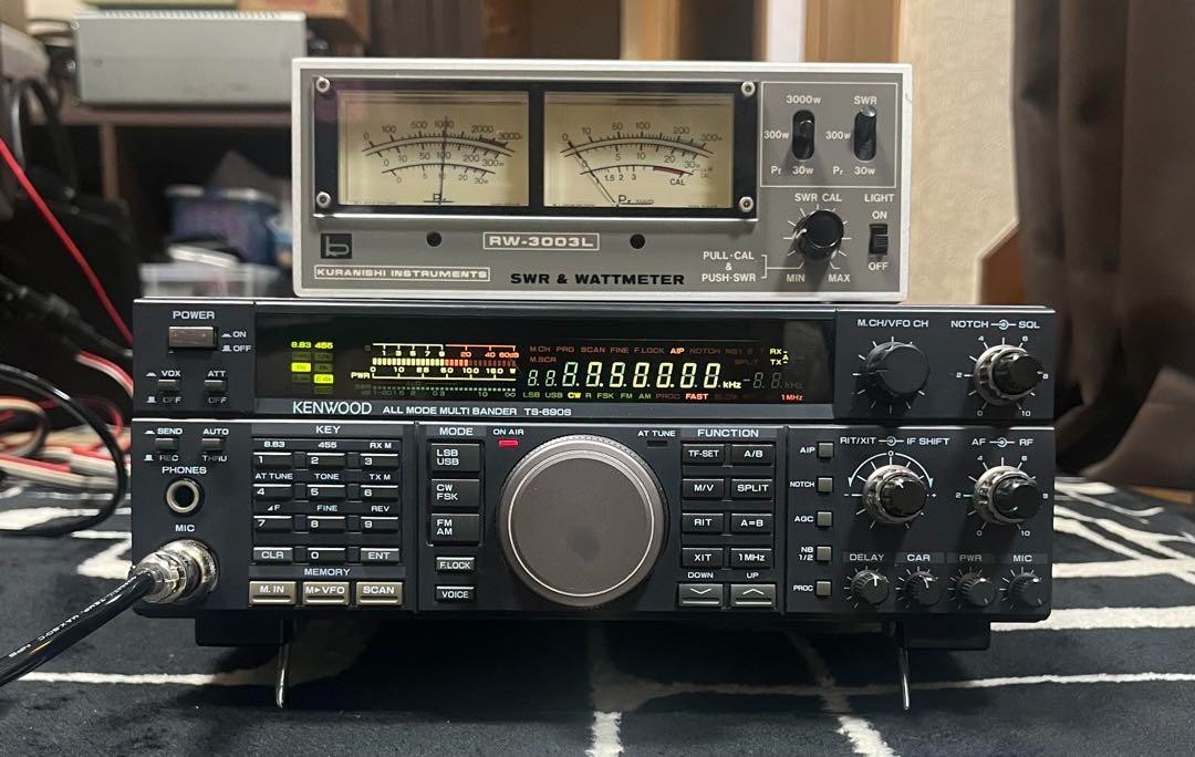 トランシーバー KENWOODTS-690S KENWOOD TS-690S SSB FM AM CW Transceiver Ham Radio Working