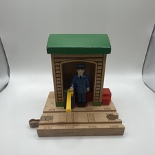 Wooden Railway Thomas the Train Sodor Conductor Shed 2001 Learning Curve Toll