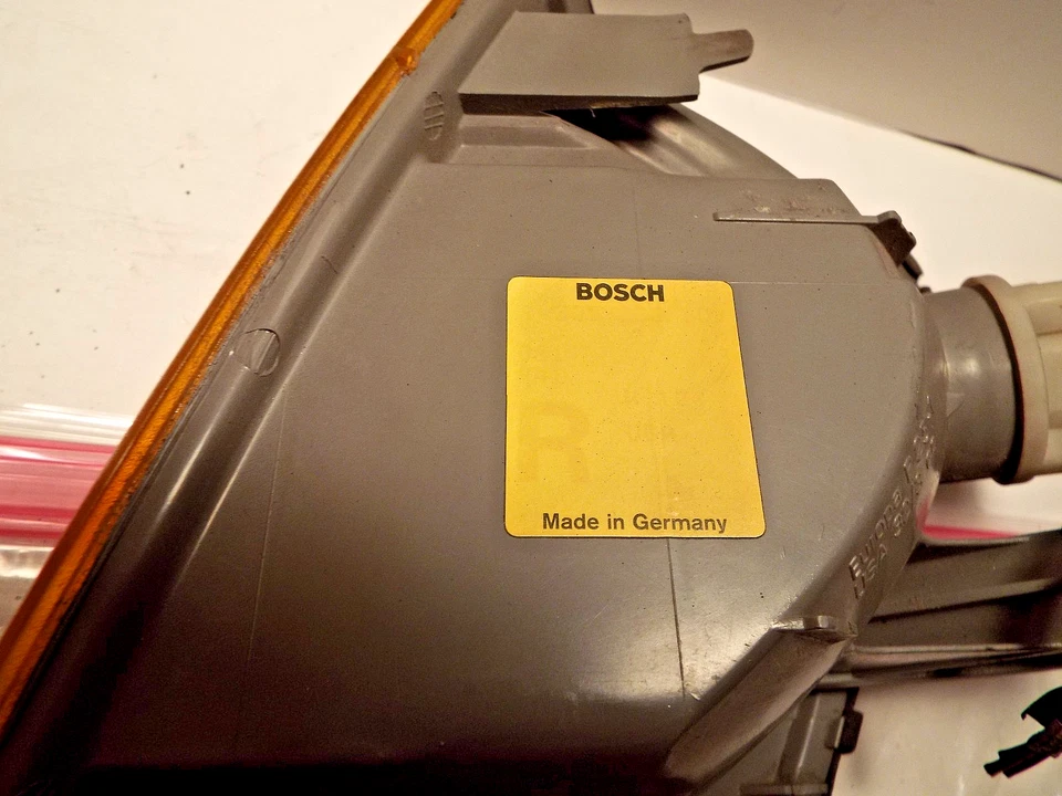 Conjunto de señal de giro derecha Mercedes Benz 300E 1987. Usado. Foto 3 de 3