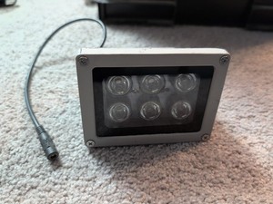 Univivi Infrared Illuminator, 850nm 6 LEDs 90 Degree Wide Angle IR Black-6W