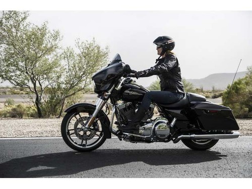 2014 Harley-Davidson Street Glide® Special - Bild 25 von 27