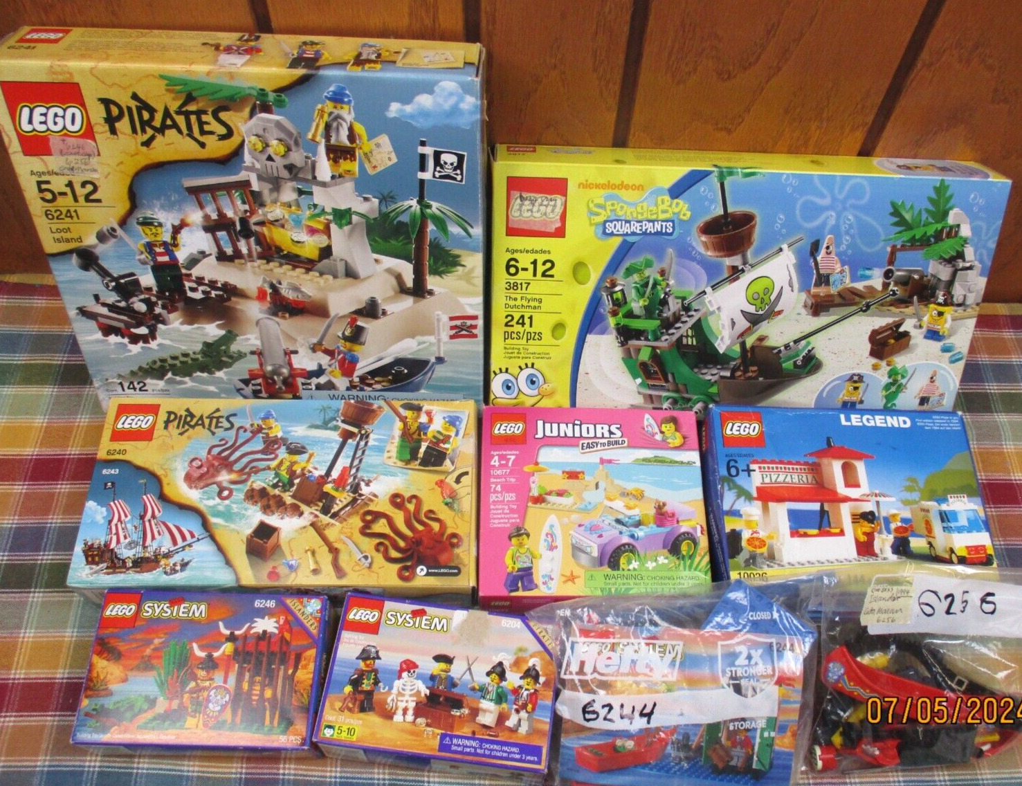 LEGO - 9 Lego Puzzles - SpongeBob, Pirates, Islanders ++++         #7106