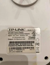 TP-LINK Av1200 Gigabit Passthrough Powerline Adapter 