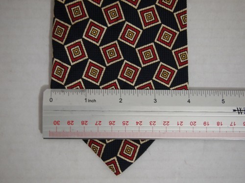 Daniel Craig Mens Necktie Tie Black Red Geometric 100% Silk Wide 62" Long - Picture 4 of 4