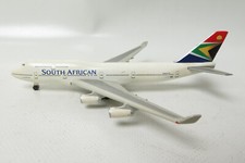 herpa Wings Modellflugzeug South African Boeing 747 ZS-SAY bespielt