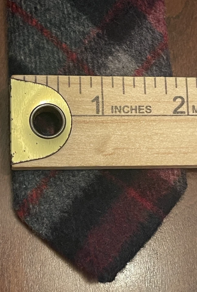 Corbata de cuello para hombre verde pingüino roja hecha a mano 50 % lana 50 % poliéster hecha en China Foto 4 de 4