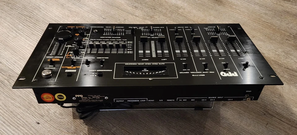 Numark Dm1775 Ppd Digital Sampler Mixer - Image 3 of 4