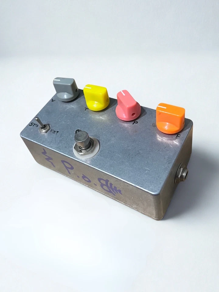 Pedal clon ZVEX Woolly Mammoth Fuzz (sonido boutique) Foto 2 de 4
