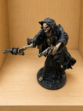 Gunslinger Reaper Assassin Dual Pistol Grim Figure