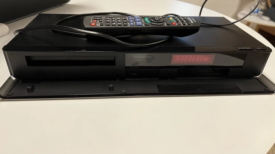 Panasonic DMR-EX97CEGK DVD Recorder mit 500GB HD Festplatte -Sehr guter Zustand! - Bild 3 von 4