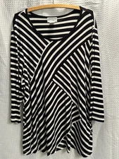 Rebecca Malone Woman Plus Size 1X Black White Stripe Asymmetrical Tunic Top 1X