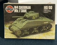 Vintage AIRFIX M4 Sherman Mk. I Tank Model Kit Sealed HO/OO Series 1 1983