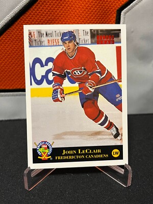 John LeClair # Montreal # 1993-94 Classic PRO Hockey Prospect HONORS GRAD #54