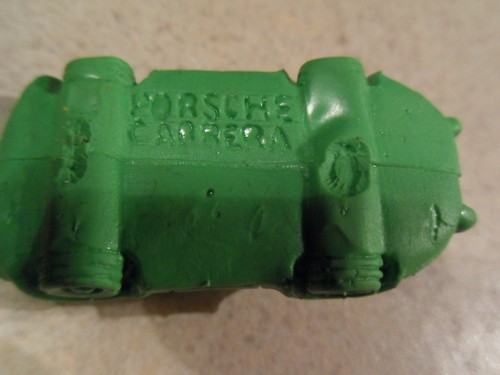 2 RARE 2" VINTAGE SOLID SOFT RUBBER TOY CAR FERRARI & PORSCHE - 第 9/9 張圖片