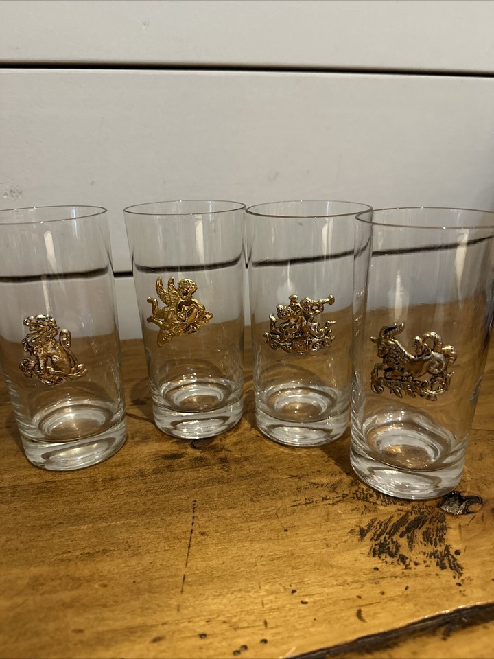 Vintage zodiac barware glasses turn a casual drink into a cosmic experience — retro novelty with genuine visual flair.