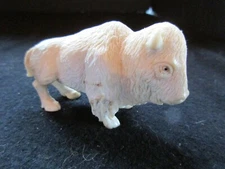 NORTHWEST COAST CARVED MOOSE ANTLER,  MED. WHITE BUFFALO EFFIGY,  WY-0521*05476