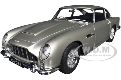 ASTON MARTIN DB5 RHD BIRCH SILVER 1/18 MODEL CAR BY AUTOART 70287
