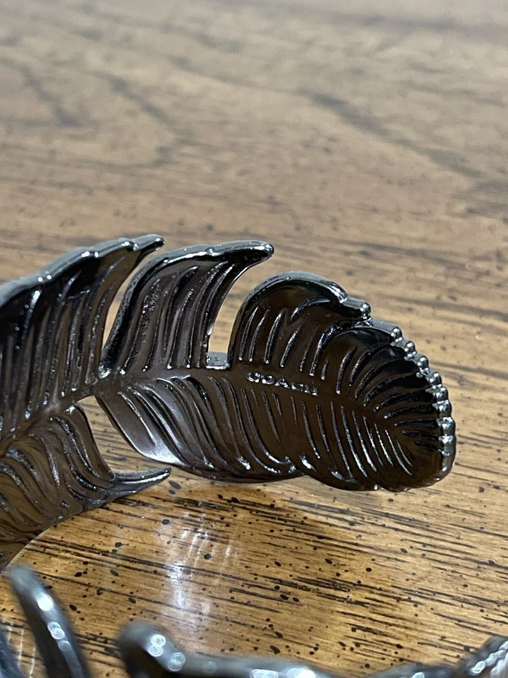 Pulseira de penas Coach - Imagem 3 de 4