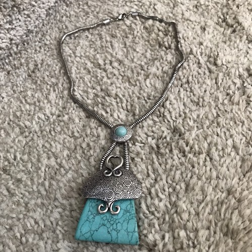 Turquoise Howlite Blue Stone Pedant Silver Color Southeastern Necklace VTG - Picture 12 of 15