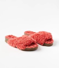 LOFT Knotted Sherpa Slippers Size M
