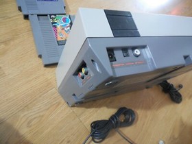 Nintendo Console System (NES-001) Completly Genuine OEM W/2 Games Skate or Die 2