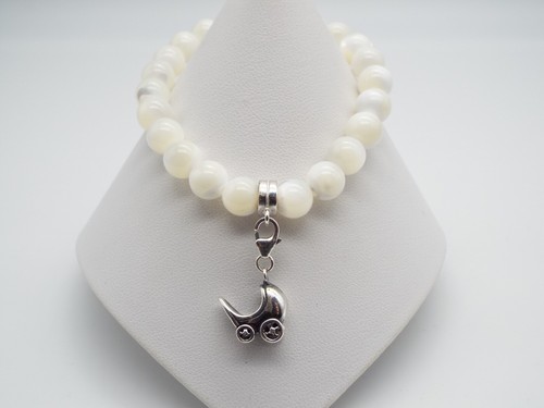 Handmade mother of pearl & 925 stretchy charm bracelet - Picture 4 of 7