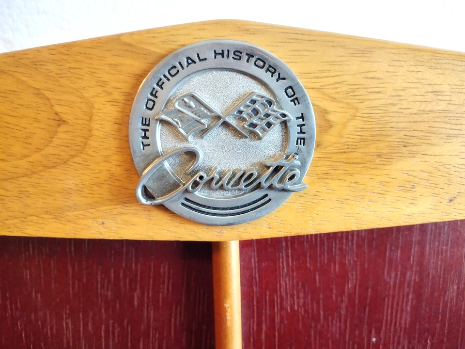 Franklin Mint The Officail History Of The Corvette History Wood Display Shelf - Image 2 of 4